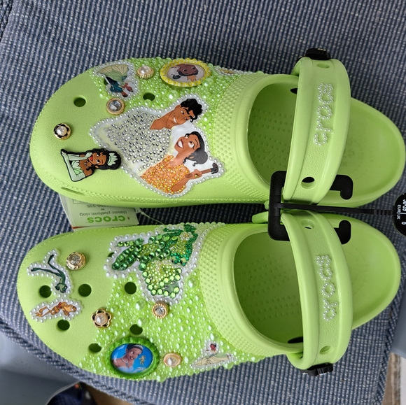 Princess and the Frog Customized Crocs - Picture 2 of 5